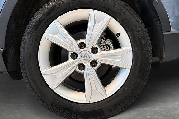 Toyota C-HR 9 of 28