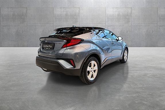 Toyota C-HR 5 of 28