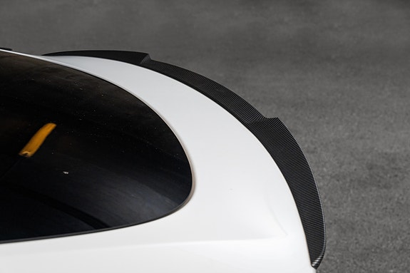 Tesla Model Y 9 of 30