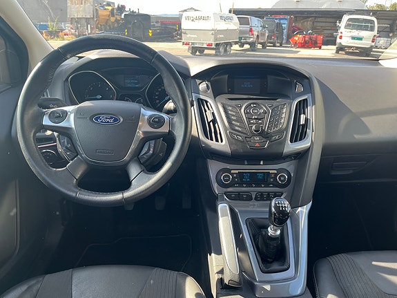 Ford Focus 26 of 30