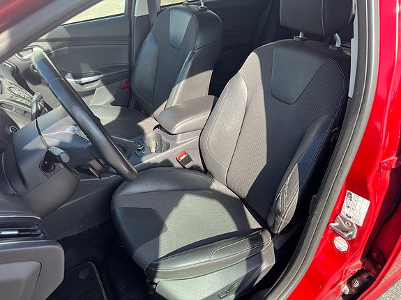 Ford Focus 13 of 30