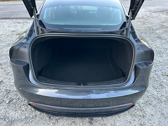 Tesla Model 3 15 of 17