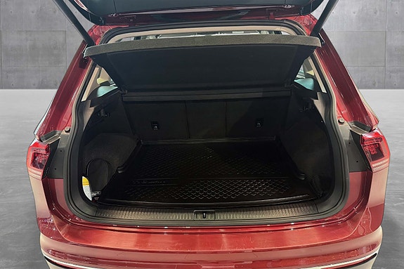Volkswagen Tiguan 19 of 25