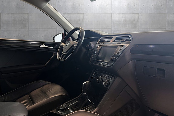 Volkswagen Tiguan 17 of 25