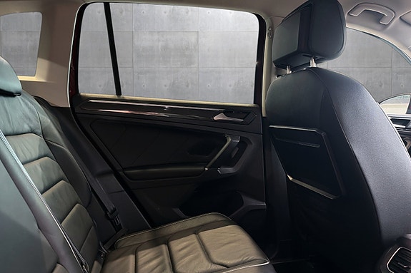 Volkswagen Tiguan 18 of 25