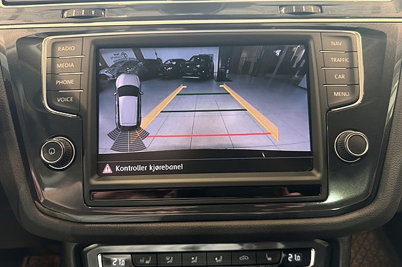 Volkswagen Tiguan 24 of 25