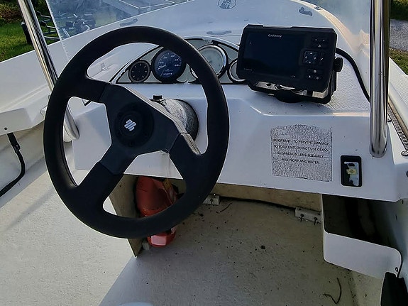 Uttern A56 m/Evinrude 75 hk E-TEC og henger – svært lite brukt. 6 of 9