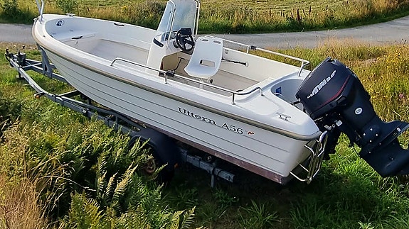 Uttern A56 m/Evinrude 75 hk E-TEC og henger – svært lite brukt. 4 of 9