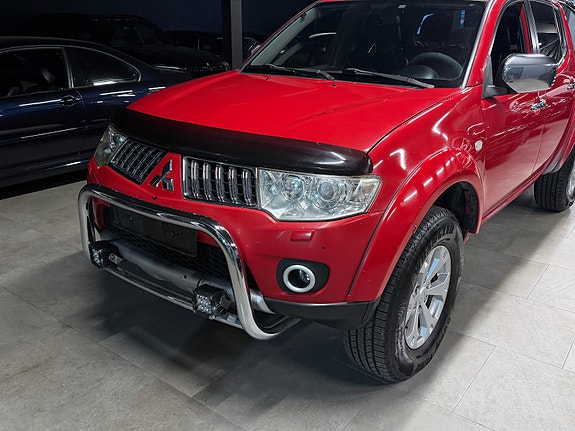 Mitsubishi L200 2 of 23