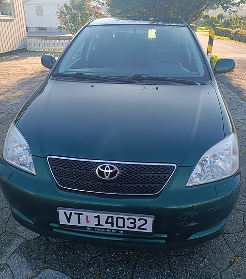Toyota Corolla 2 of 16