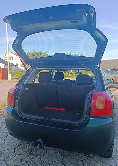 Toyota Corolla 7 of 16