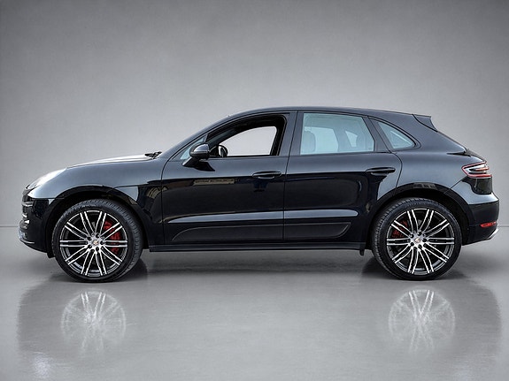 Porsche Macan Turbo 2 of 24