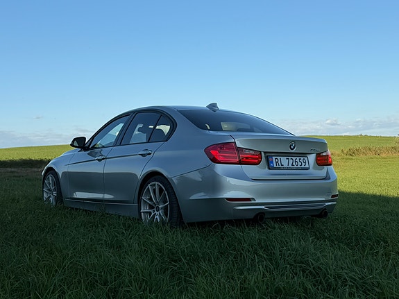 BMW 335i 9 of 21