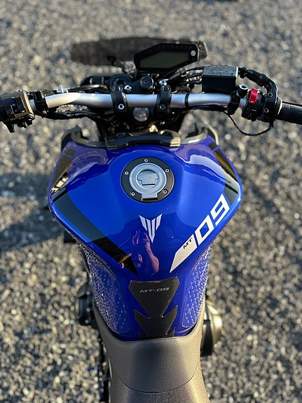 Yamaha MT-09 12 of 15