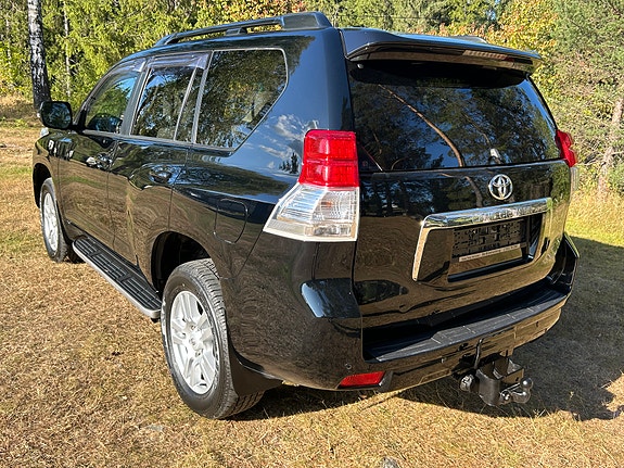 Toyota Land Cruiser 14 of 30