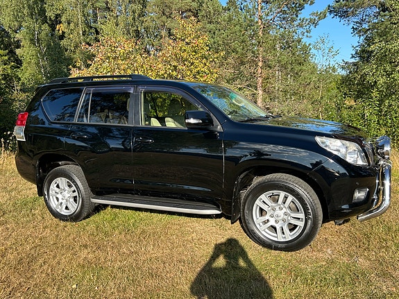 Toyota Land Cruiser 25 of 30