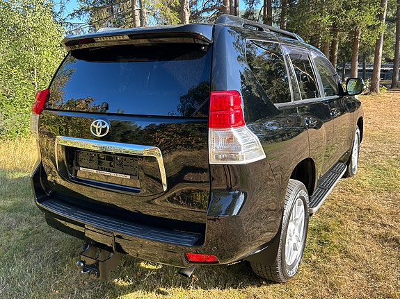 Toyota Land Cruiser 18 of 30