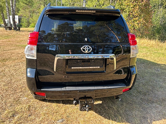 Toyota Land Cruiser 16 of 30
