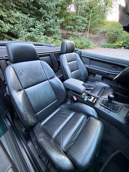 BMW 320i 15 of 30