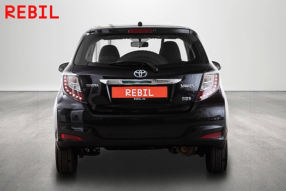 Toyota Yaris 6 of 19