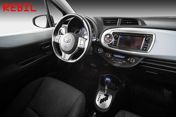 Toyota Yaris 14 of 19