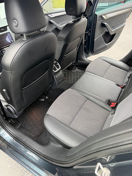 Skoda Octavia 8 of 30