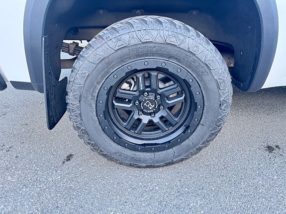 Chevrolet Silverado 1500 14 of 30