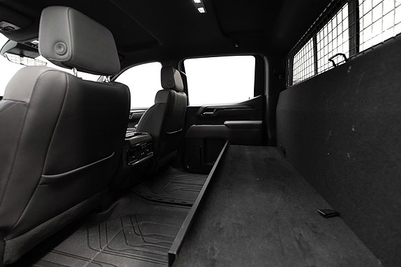 Chevrolet Silverado 1500 28 of 30