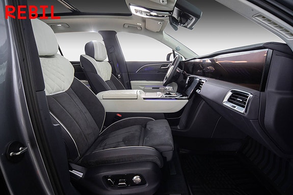 Hongqi E-HS9 15 of 30