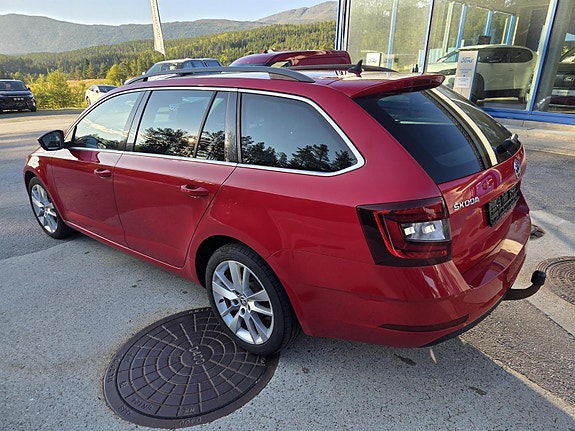 Skoda Octavia 6 of 12