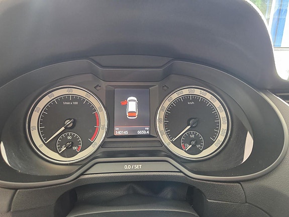 Skoda Octavia 12 of 12