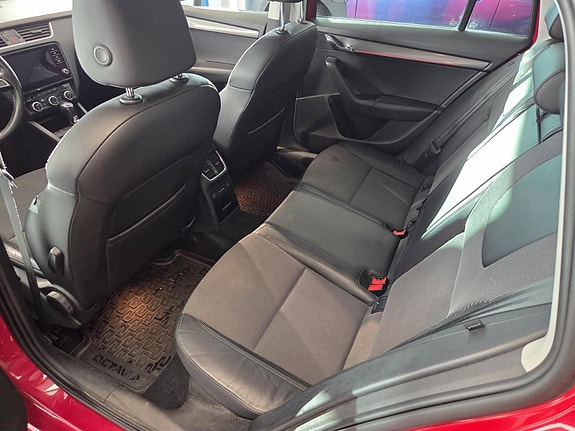 Skoda Octavia 9 of 12