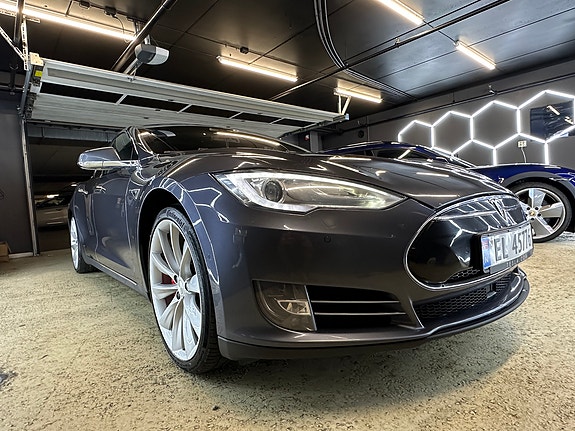 Tesla Model S 6 of 28