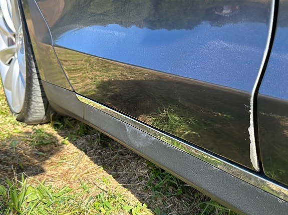 Tesla Model S 13 of 28