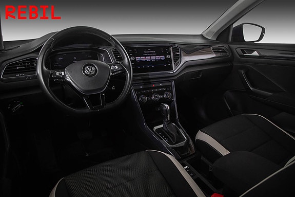 Volkswagen T-Roc 9 of 26