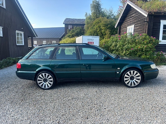 Audi 100 2 of 17