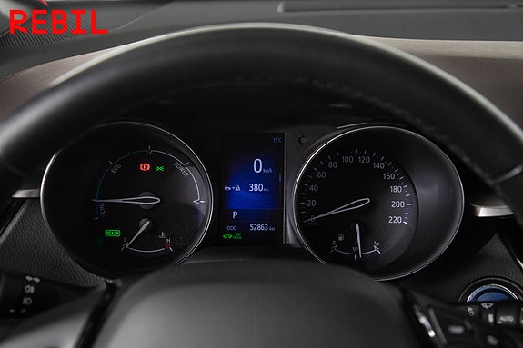 Toyota C-HR 13 of 24