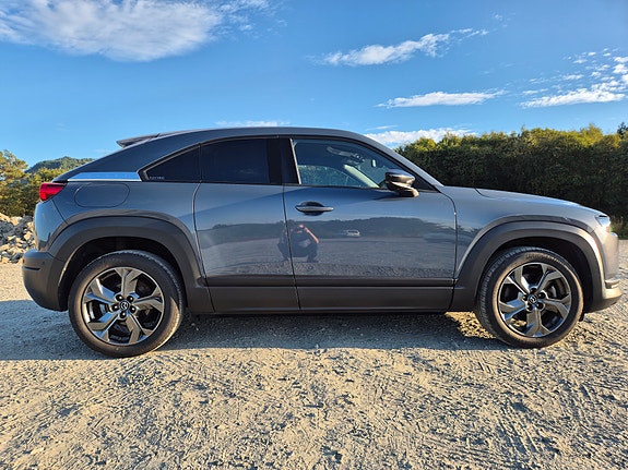 Mazda MX-30 3 of 12