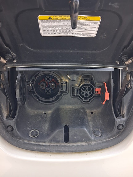 Nissan Leaf 7 of 9