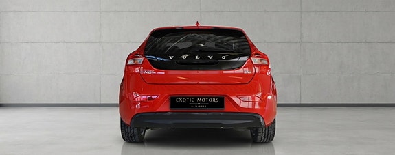 Volvo V40 5 of 11