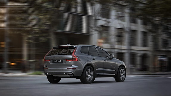 Volvo XC60 8 of 28