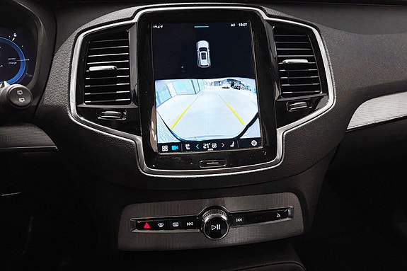 Volvo XC90 20 of 28