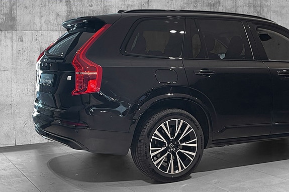 Volvo XC90 6 of 28