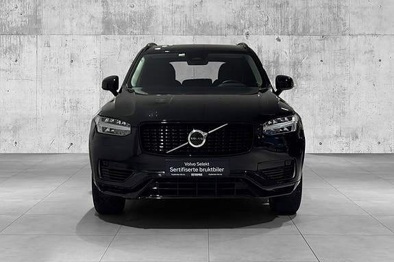 Volvo XC90 7 of 28