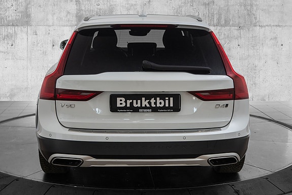 Volvo V90 Cross Country 8 of 30