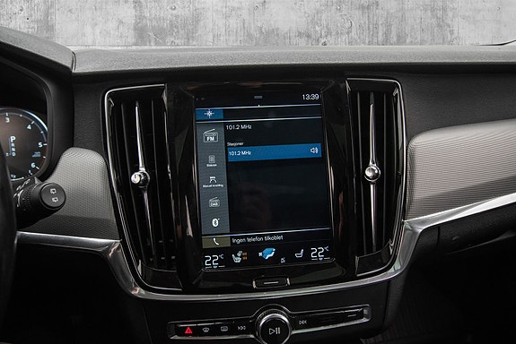 Volvo V90 Cross Country 14 of 30