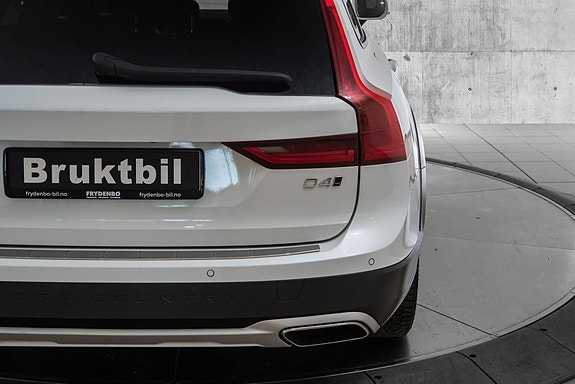 Volvo V90 Cross Country 7 of 30