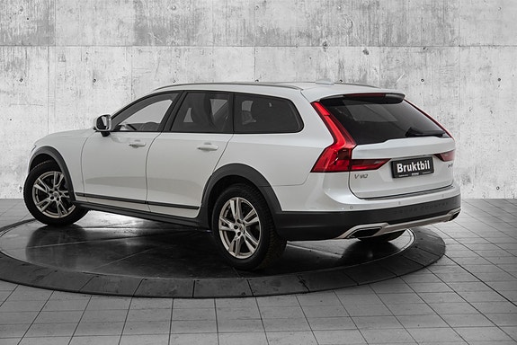 Volvo V90 Cross Country 5 of 30