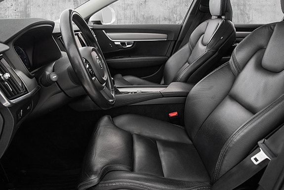 Volvo V90 Cross Country 23 of 30