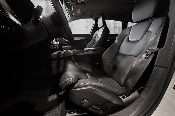 Volvo V90 15 of 30